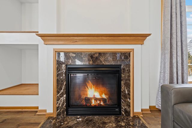 4332 Victor Path 1, Hugo, MN 55038