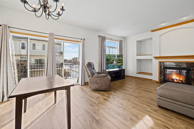 4332 Victor Path 1, Hugo, MN 55038