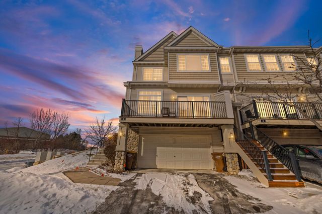 4332 Victor Path 1, Hugo, MN 55038