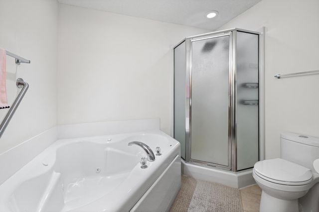 4332 Victor Path 1, Hugo, MN 55038