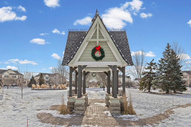 4332 Victor Path 1, Hugo, MN 55038