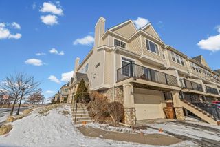 4332 Victor Path 1, Hugo, MN 55038