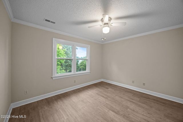 104 Squire Drive, Winterville, NC 28590