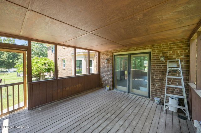 104 Squire Drive, Winterville, NC 28590