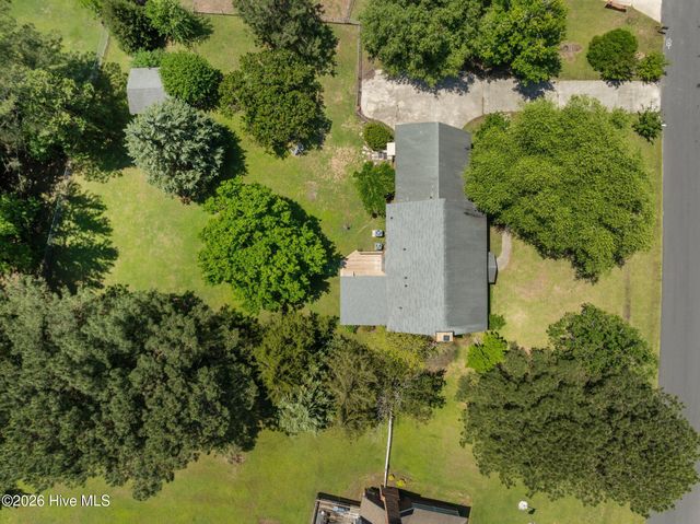 104 Squire Drive, Winterville, NC 28590