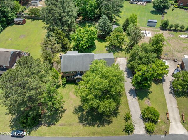 104 Squire Drive, Winterville, NC 28590