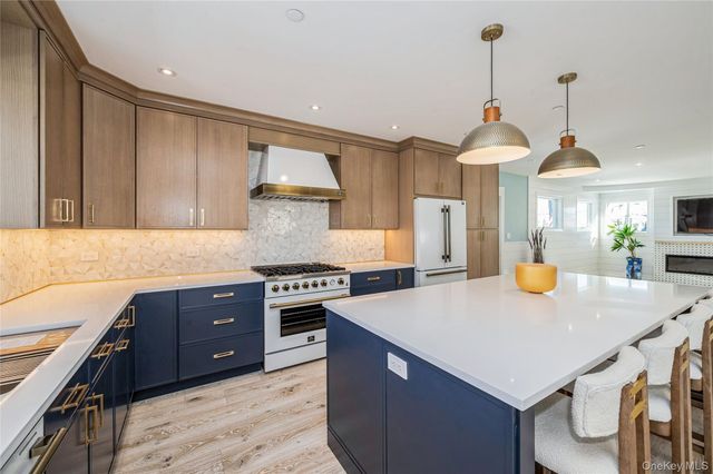 51 Forrester Street, Long Beach, NY 11561