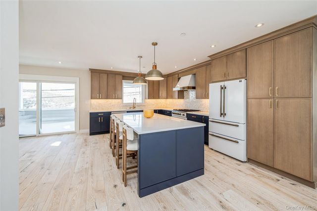 51 Forrester Street, Long Beach, NY 11561