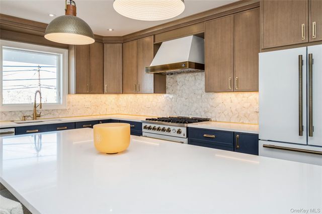 51 Forrester Street, Long Beach, NY 11561