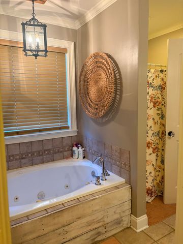 630 Claystone Drive, Inman, SC 29349