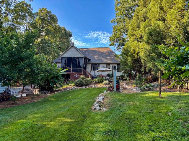 630 Claystone Drive, Inman, SC 29349