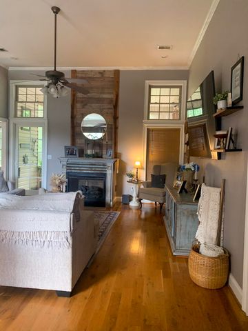 630 Claystone Drive, Inman, SC 29349