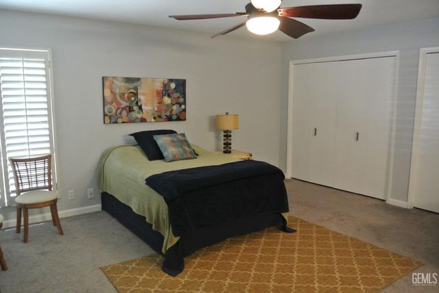 5804 Cypress Point Drive, Bakersfield, CA 93309