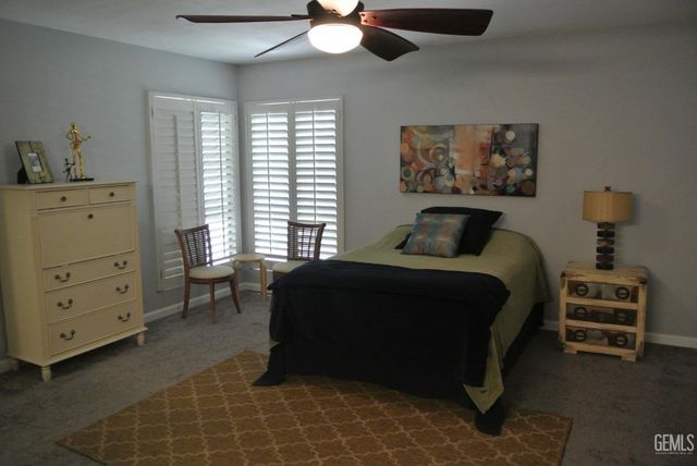 5804 Cypress Point Drive, Bakersfield, CA 93309