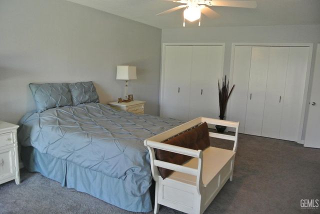 5804 Cypress Point Drive, Bakersfield, CA 93309