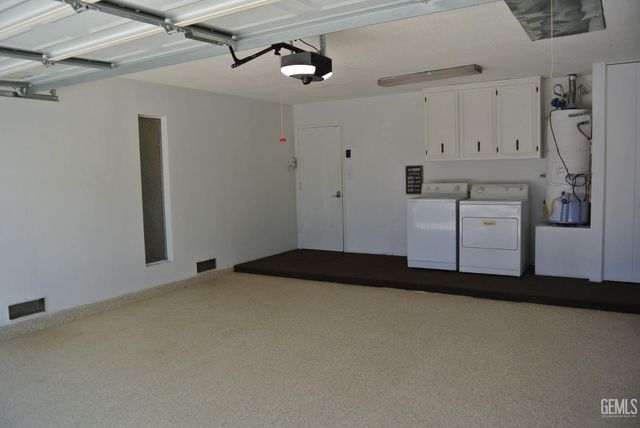 5804 Cypress Point Drive, Bakersfield, CA 93309