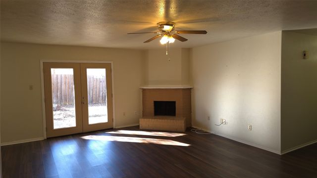 1510 Birmingham Drive, Arlington, TX 76012