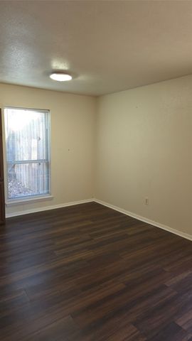 1510 Birmingham Drive, Arlington, TX 76012