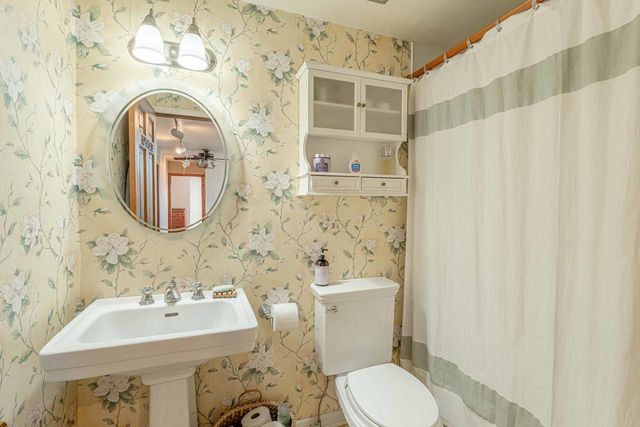 1825 Country Club Road, Stoughton, WI 53589