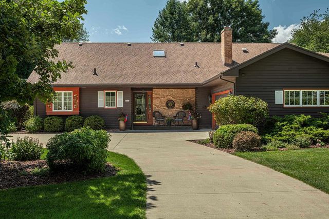 1825 Country Club Road, Stoughton, WI 53589