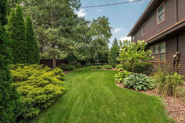 1825 Country Club Road, Stoughton, WI 53589