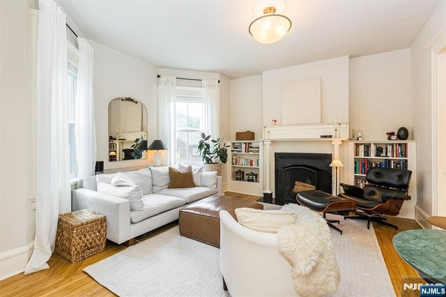 92 Midland A, Montclair, NJ 07042