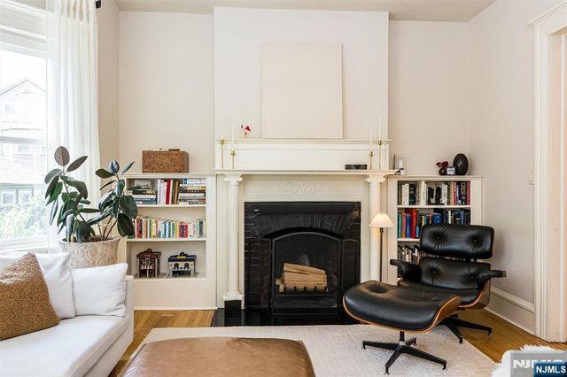 92 Midland A, Montclair, NJ 07042