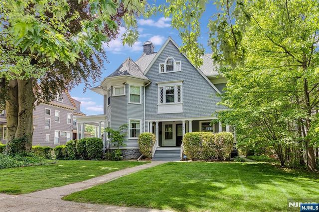 92 Midland A, Montclair, NJ 07042