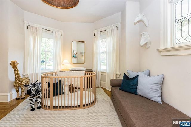 92 Midland A, Montclair, NJ 07042