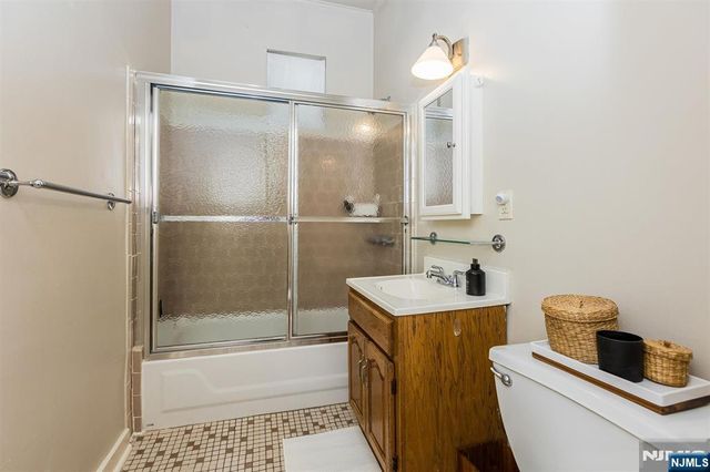 92 Midland A, Montclair, NJ 07042