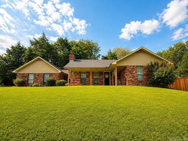 4 Kensington Drive, Conway, AR 72034