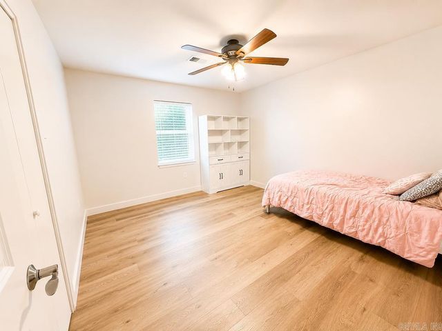 4 Kensington Drive, Conway, AR 72034