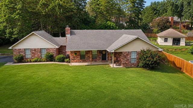4 Kensington Drive, Conway, AR 72034