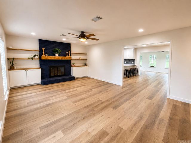 4 Kensington Drive, Conway, AR 72034