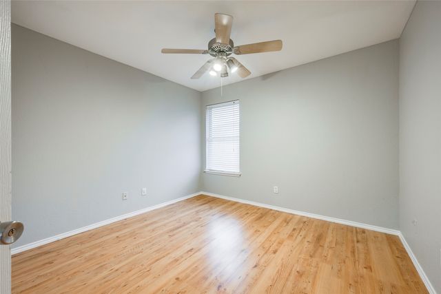 5900 Rising Meadow Drive, Arlington, TX 76018