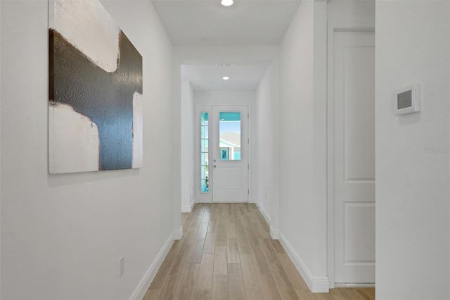 995 FIESTA KEY CIRCLE, Lady Lake, FL 32159