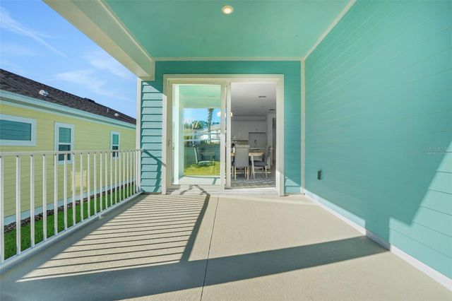 995 FIESTA KEY CIRCLE, Lady Lake, FL 32159