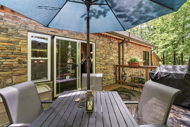 255 Stoney Brook Trail, Hayesville, NC 28904