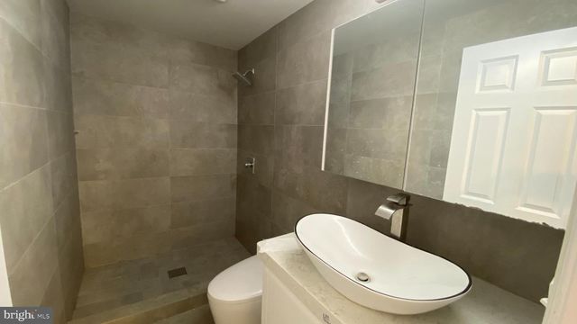 43861 HARTLEY PL, Ashburn, VA 20147