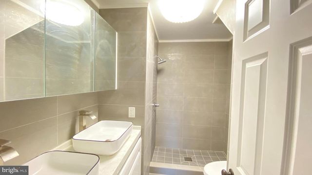 43861 HARTLEY PL, Ashburn, VA 20147
