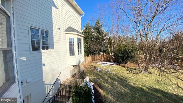 43861 HARTLEY PL, Ashburn, VA 20147