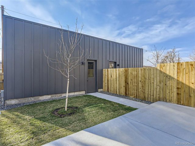 2437 S Cherokee St, Denver, CO 80223