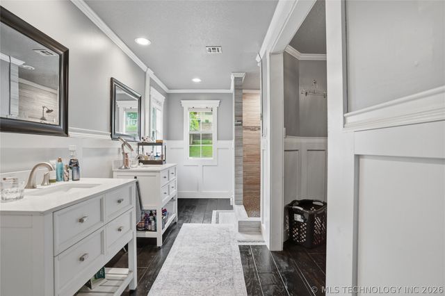 6811 E 65th Place, Tulsa, OK 74133