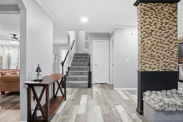 6811 E 65th Place, Tulsa, OK 74133