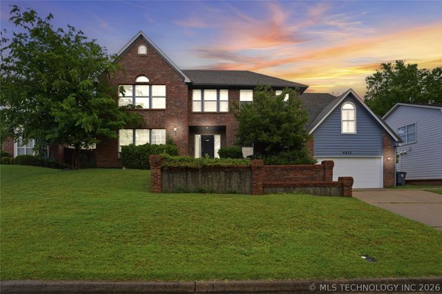 6811 E 65th Place, Tulsa, OK 74133
