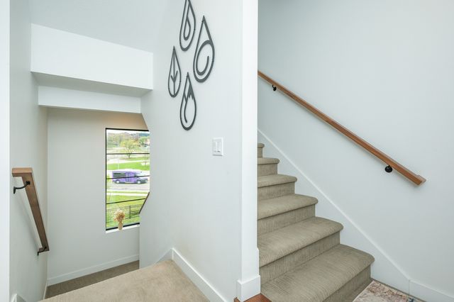 1327 Keosauqua Way, Des Moines, IA 50309