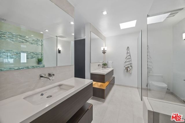 13065 Mindanao Way 3, Marina Del Rey, CA 90292