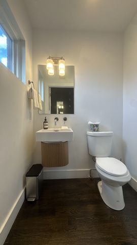 928 Caruthers Ave, Nashville, TN 37204