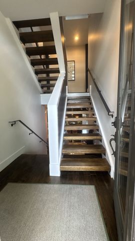 928 Caruthers Ave, Nashville, TN 37204