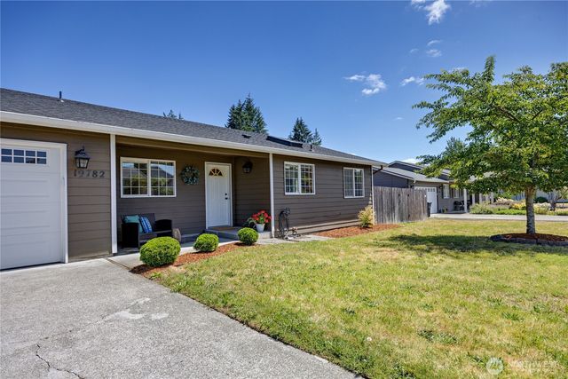 19782 Mosjon Circle NE, Poulsbo, WA 98370